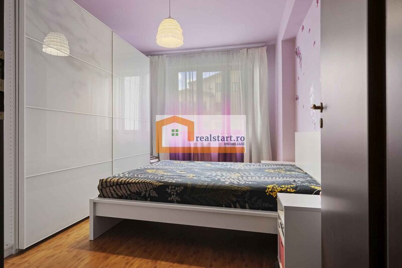 Cartier Latin, Mega Image, piata,decomandat, 6/8, centrala gaz, loc parcare