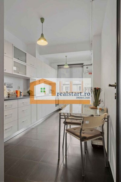 Cartier Latin, Mega Image, piata,decomandat, 6/8, centrala gaz, loc parcare